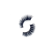 Load image into Gallery viewer, PRETTY SINS 3D MINK EYELASHES....."I'M LIVIN LAVISH"
